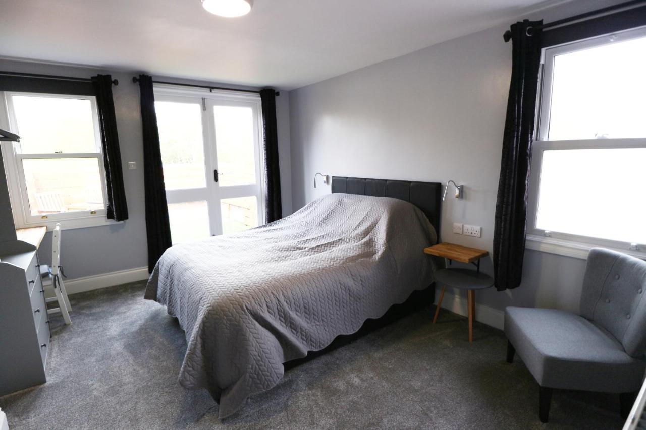 Number 33 Room Only วิทบี ภายนอก รูปภาพ