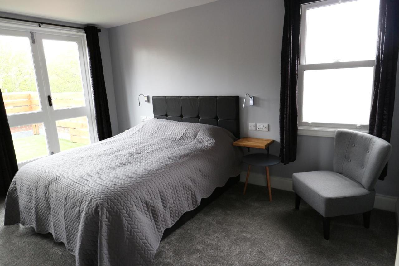 Number 33 Room Only วิทบี ภายนอก รูปภาพ